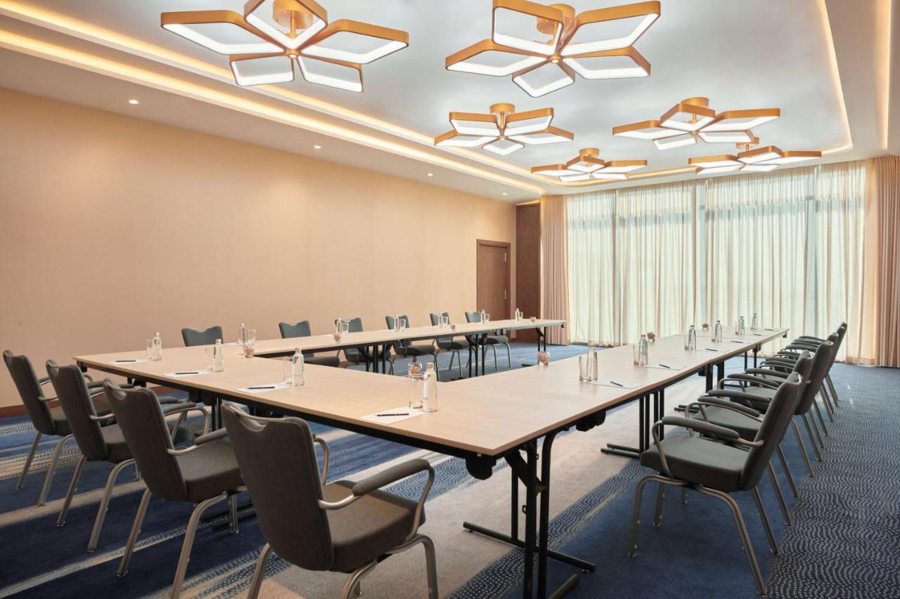 Radisson Blu Hotel Riyadh Convention And Exhibition Center Εξωτερικό φωτογραφία Meeting room