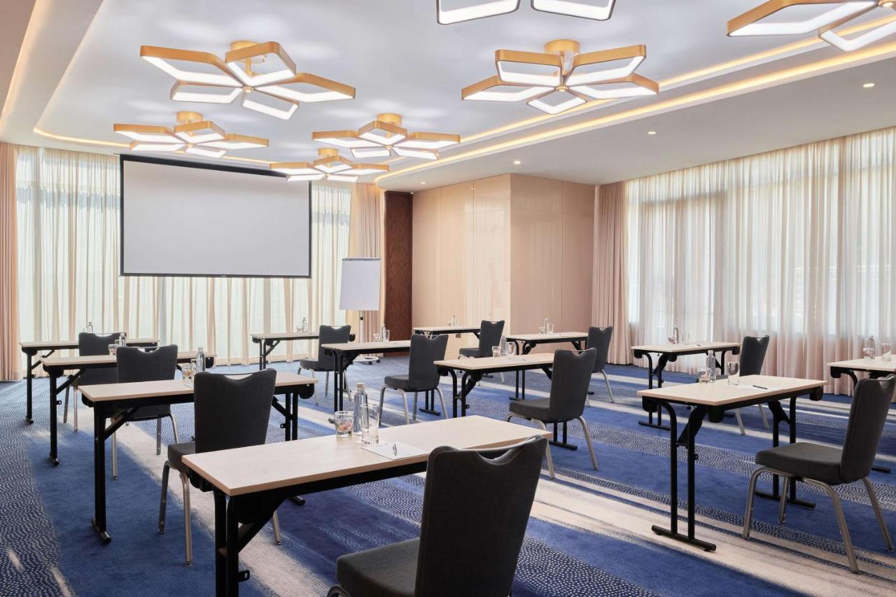 Radisson Blu Hotel Riyadh Convention And Exhibition Center Εξωτερικό φωτογραφία Meeting room