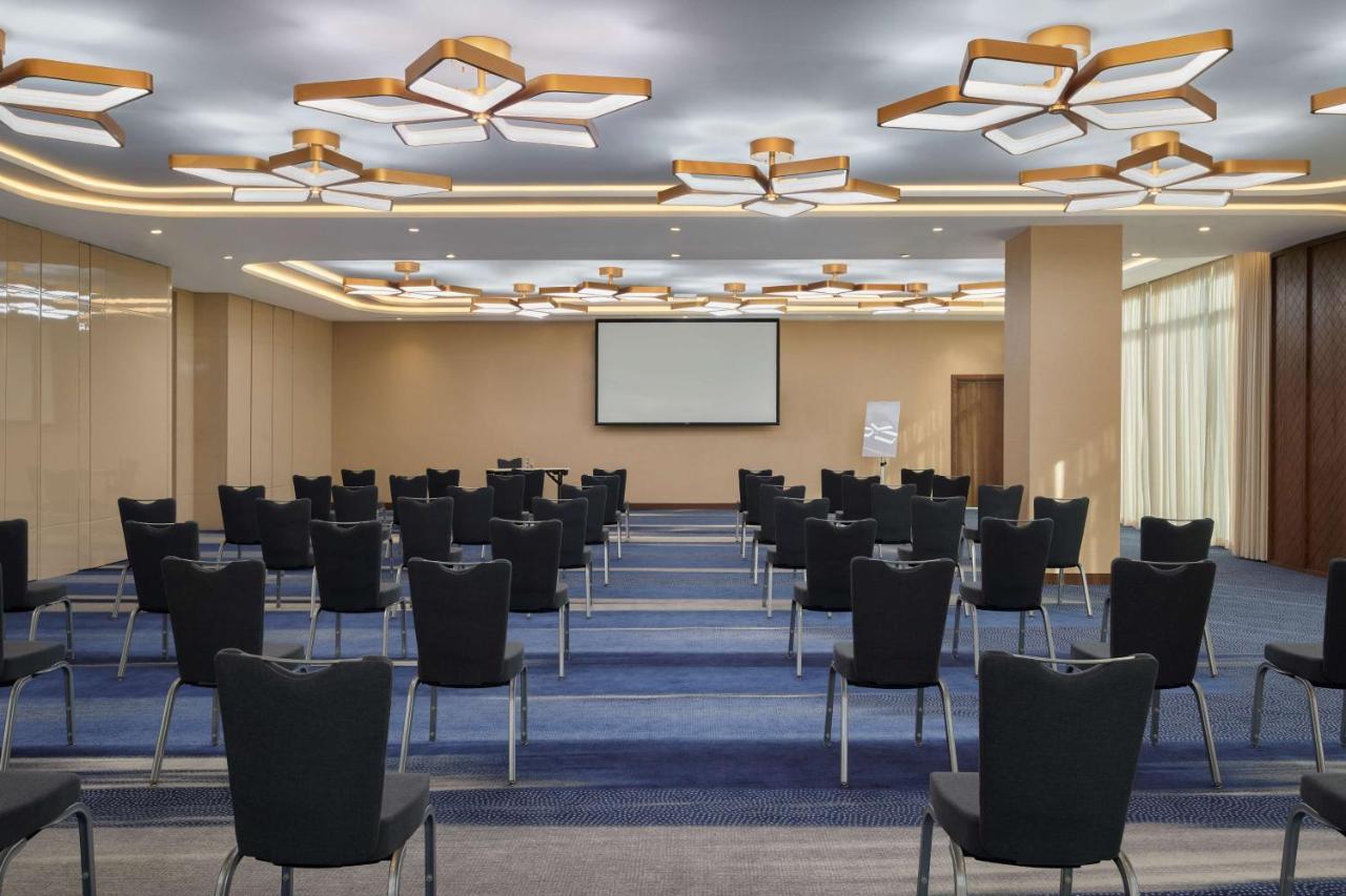 Radisson Blu Hotel Riyadh Convention And Exhibition Center Εξωτερικό φωτογραφία Meeting room