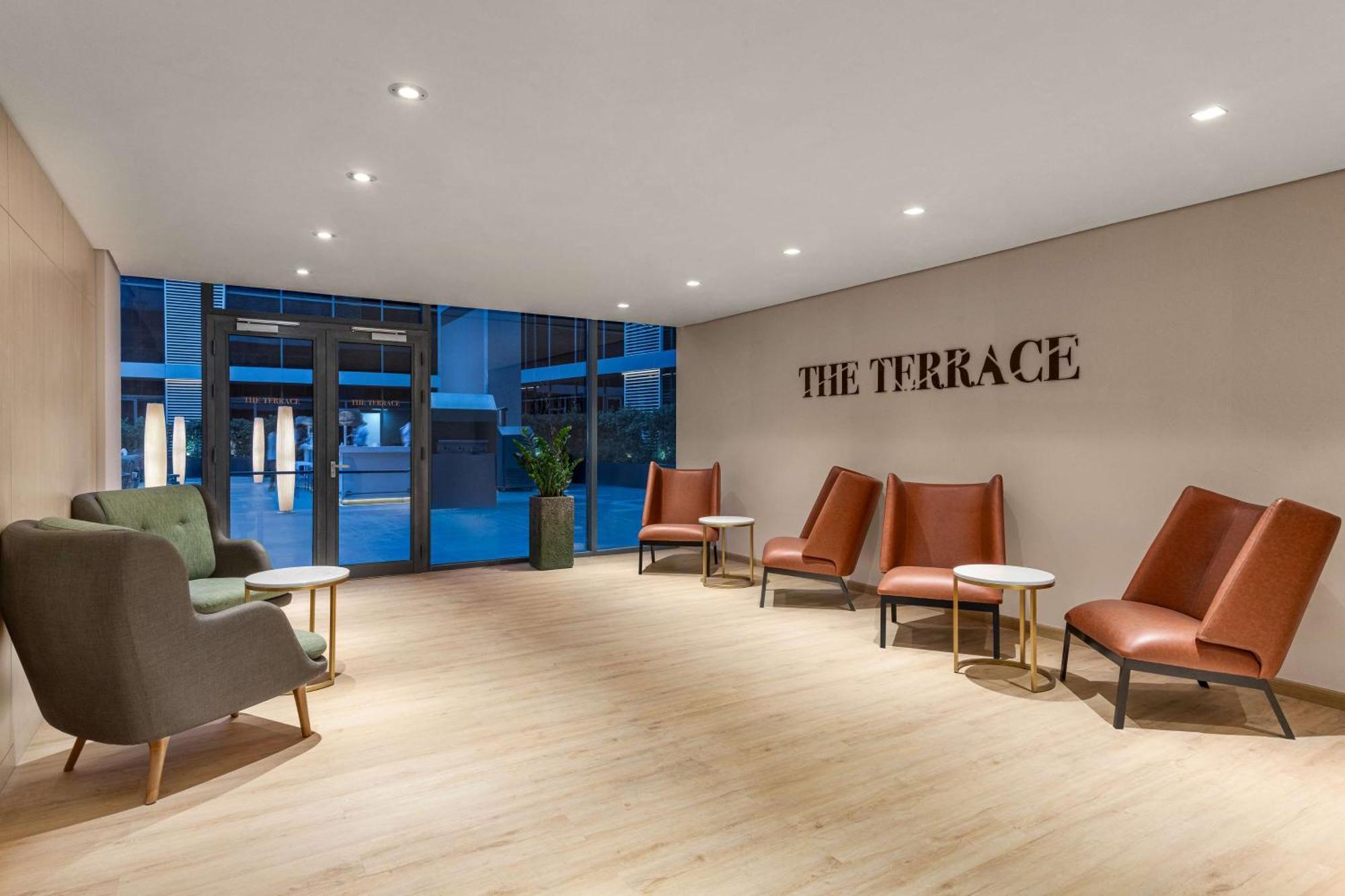 Radisson Blu Hotel Riyadh Convention And Exhibition Center Εξωτερικό φωτογραφία The Terrace