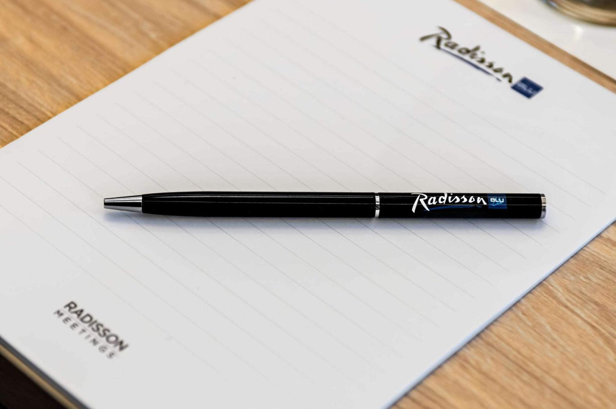 Radisson Blu Hotel Riyadh Convention And Exhibition Center Εξωτερικό φωτογραφία Radisson stationery